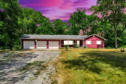 10745 N 300, Lake Village, IN 46349