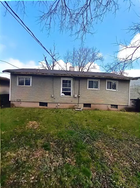 1724 Arthur St, Gary, IN 46404 photo 3