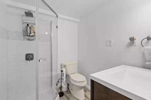 Bath - 403 N Raymond St, Griffith, IN 46319 photo 1 of 2