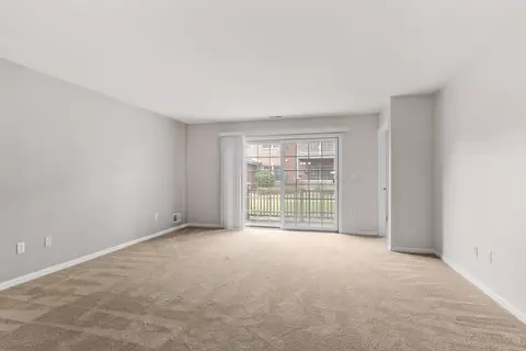 526 Cambridge Ct #1B, Munster, IN 46321 photo 4