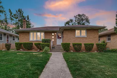 268 174th Pl, Hammond, IN 46324