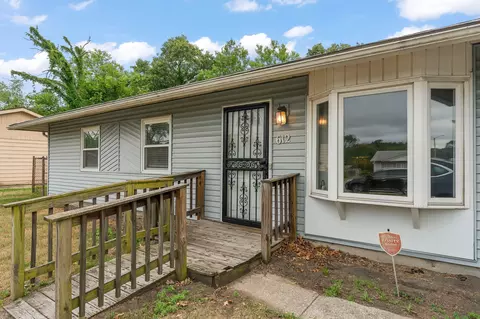 Exterior - 612 S Wayne St, Gary, IN 46403 photo 2 of 5