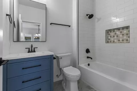 Bath - 642 Fillmore St, Gary, IN 46402 photo 1 of 4