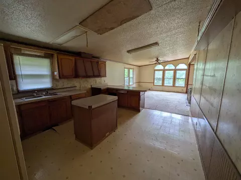 10309 Kennedy St, Schneider, IN 46376 photo 4