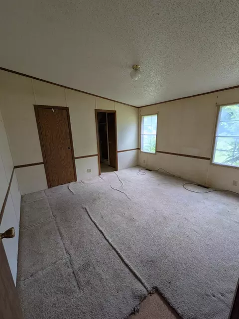 10309 Kennedy St, Schneider, IN 46376 photo 10