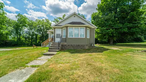 2459 S St Rd 2, Valparaiso, IN 46385 photo 3