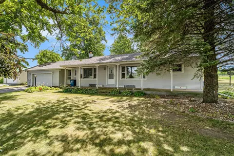 186 E 325, Valparaiso, IN 46383