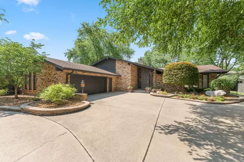 1401 Greenwood Ave, Munster, IN 46321