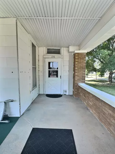 136 E Main St, Brook, IN 47922 photo 5