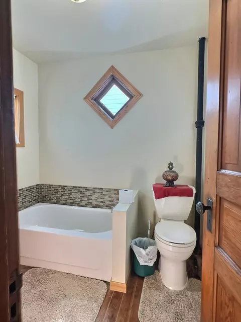 136 E Main St, Brook, IN 47922 photo 12
