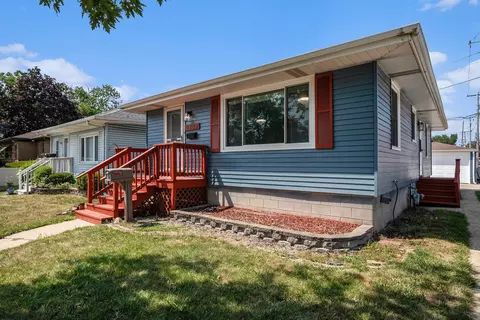 Exterior - 2737 173rd St, Hammond, IN 46323 photo 2 of 7