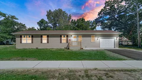 2689 Cass St, Lake Station, IN 46405