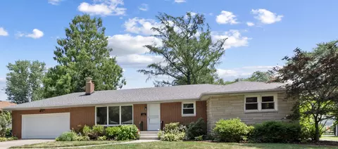 9005 Cottage Grove Ave, Highland, IN 46322