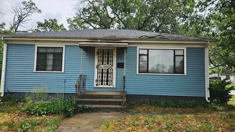 395 Matthews St, Gary, IN 46406