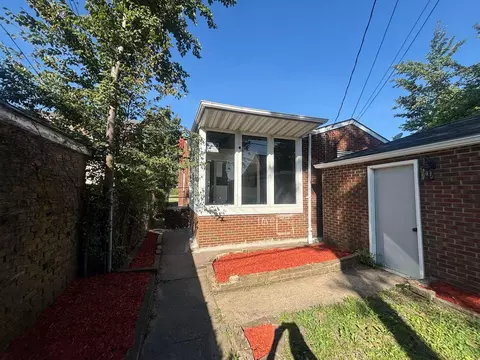 Exterior - 653 W Taft St, Gary, IN 46404 photo 3 of 3