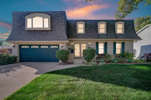 1425 Azalea Dr, Munster, IN 46321