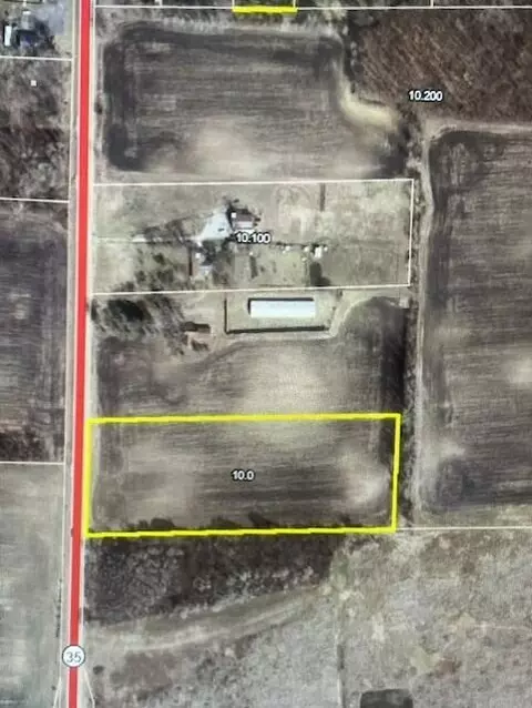 4152 S State Road 35, Knox, IN 46534