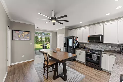 1144 Weaver Way, Burns Harbor, IN 46304 photo 9