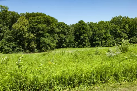 6864 N Nature Ln, La Porte, IN 46350
