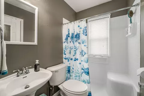 Bath - 1425 N Cline Ave, Griffith, IN 46319 photo 1 of 1