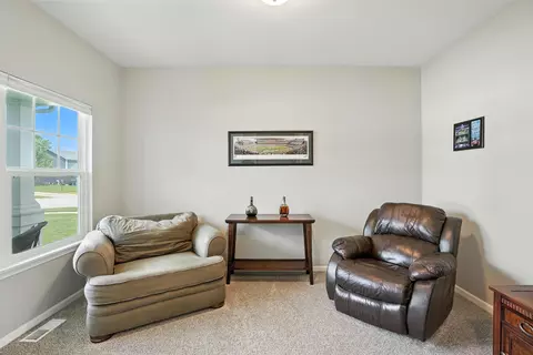 543 Chicory Ln, Valparaiso, IN 46385 photo 11