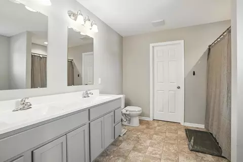 543 Chicory Ln, Valparaiso, IN 46385 photo 14