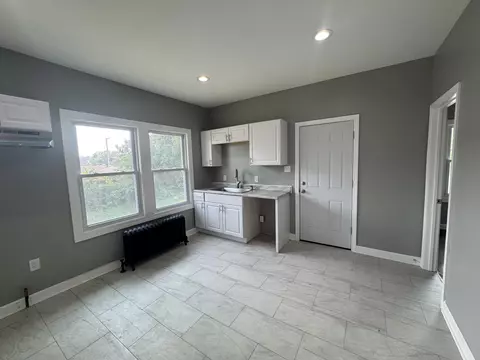 1052 Tyler St, Gary, IN 46402 photo 6