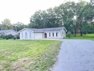 1387 W 985, Lake Village, IN 46349