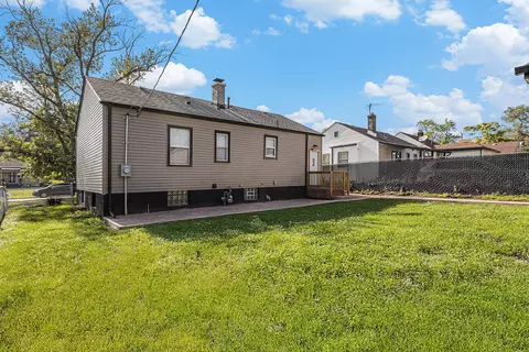 831 Garfield St, Gary, IN 46404 photo 24
