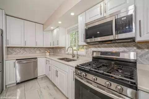 Kitchen - 9608 Cypress Ave, Munster, IN 46321 photo 3 of 3