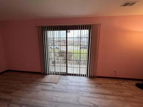 Living - 1640 Camellia Dr #A1, Munster, IN 46321 photo 7 of 8