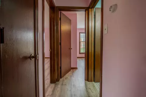 Entry Way - 1640 Camellia Dr #A1, Munster, IN 46321 photo 2 of 7