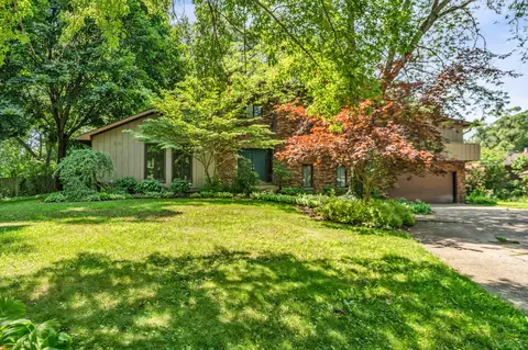 6155 Sunrise Ave, Portage, IN 46368