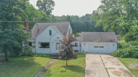 9735 W San Pierre Rd, San Pierre, IN 46374