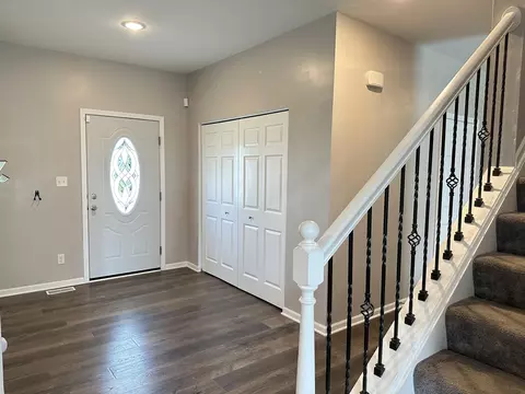 Entry Way - 2612 W 132nd Ln, Crown Point, IN 46307 photo 3 of 5
