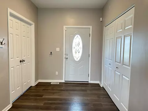 Entry Way - 2612 W 132nd Ln, Crown Point, IN 46307 photo 2 of 5