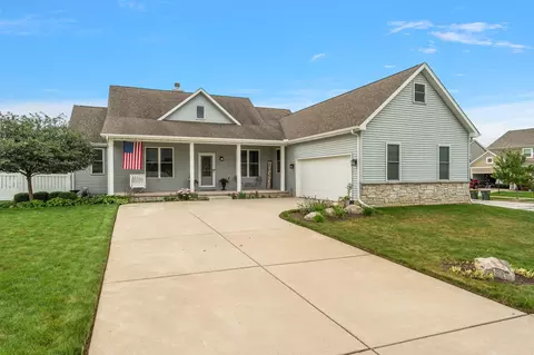 2755 Kildare Courtyard, Valparaiso, IN 46385