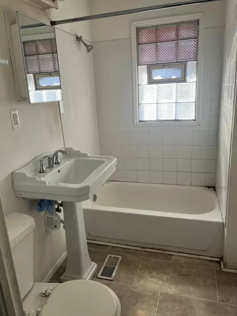 336 W Wilson St, Gary, IN 46404 photo 9