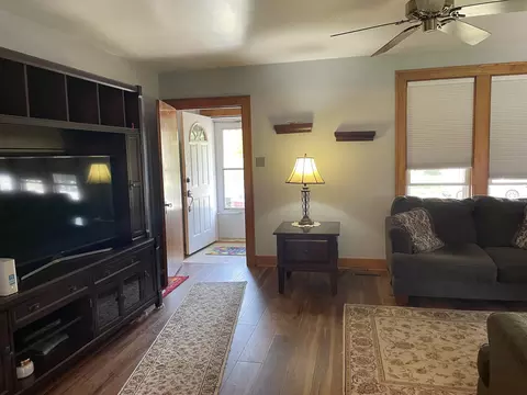 1534 Parkview Ave, Whiting, IN 46394 photo 2