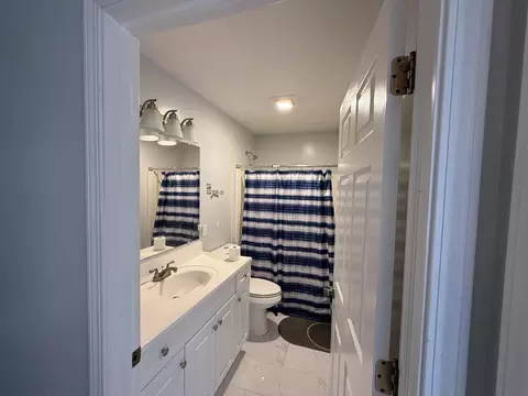 572 Jefferson St, Gary, IN 46402 photo 5