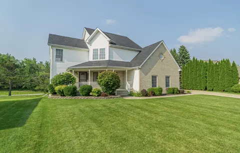 Exterior - 930 Doe Path Ln, Crown Point, IN 46307 photo 1 of 7