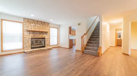 Living - 930 Doe Path Ln, Crown Point, IN 46307 photo 1 of 5