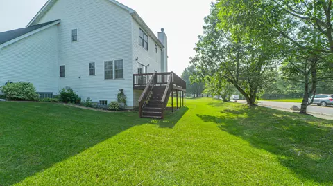 Exterior - 930 Doe Path Ln, Crown Point, IN 46307 photo 5 of 7