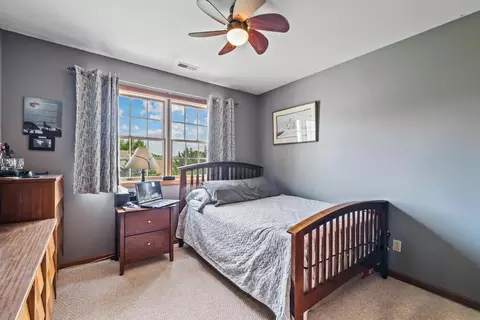 Bedroom - 400 Edith Ct, Crown Point, IN 46307 photo 5 of 6