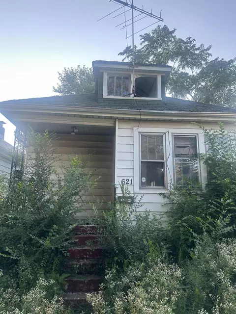 3621 Virginia St, Gary, IN 46409