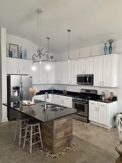 Kitchen - 13304 E Lakeshore Dr #202, Cedar Lake, IN 46303 photo 6 of 8