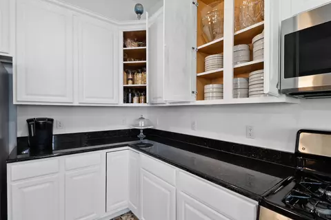 Kitchen - 13304 E Lakeshore Dr #202, Cedar Lake, IN 46303 photo 8 of 8