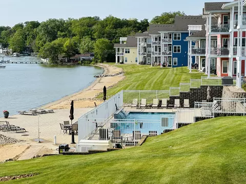 Exterior - 13304 E Lakeshore Dr #202, Cedar Lake, IN 46303 photo 6 of 10