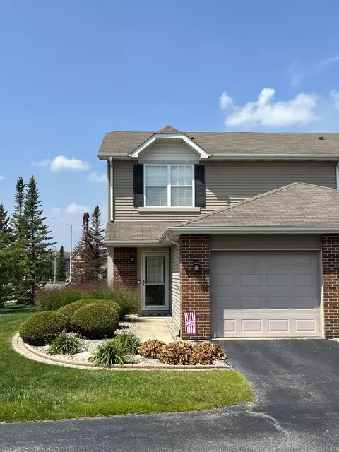 931 Flagstone Dr, Dyer, IN 46311 photo 2