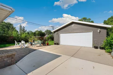 8154 Kooy Dr, Munster, IN 46321 photo 23